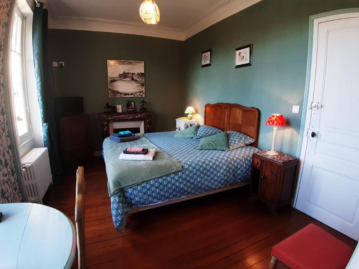 La Garenne Bed & Breakfast Bricquebec Eksteriør bilde